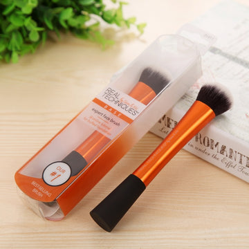 Makeup Brush – Foundation & Powder Brush Tool - Lumina