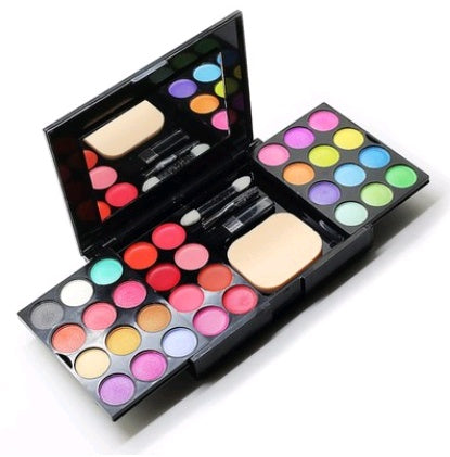 All-in-One Makeup Kit for Women – Eyeshadow, Blush & Concealer - Lumina